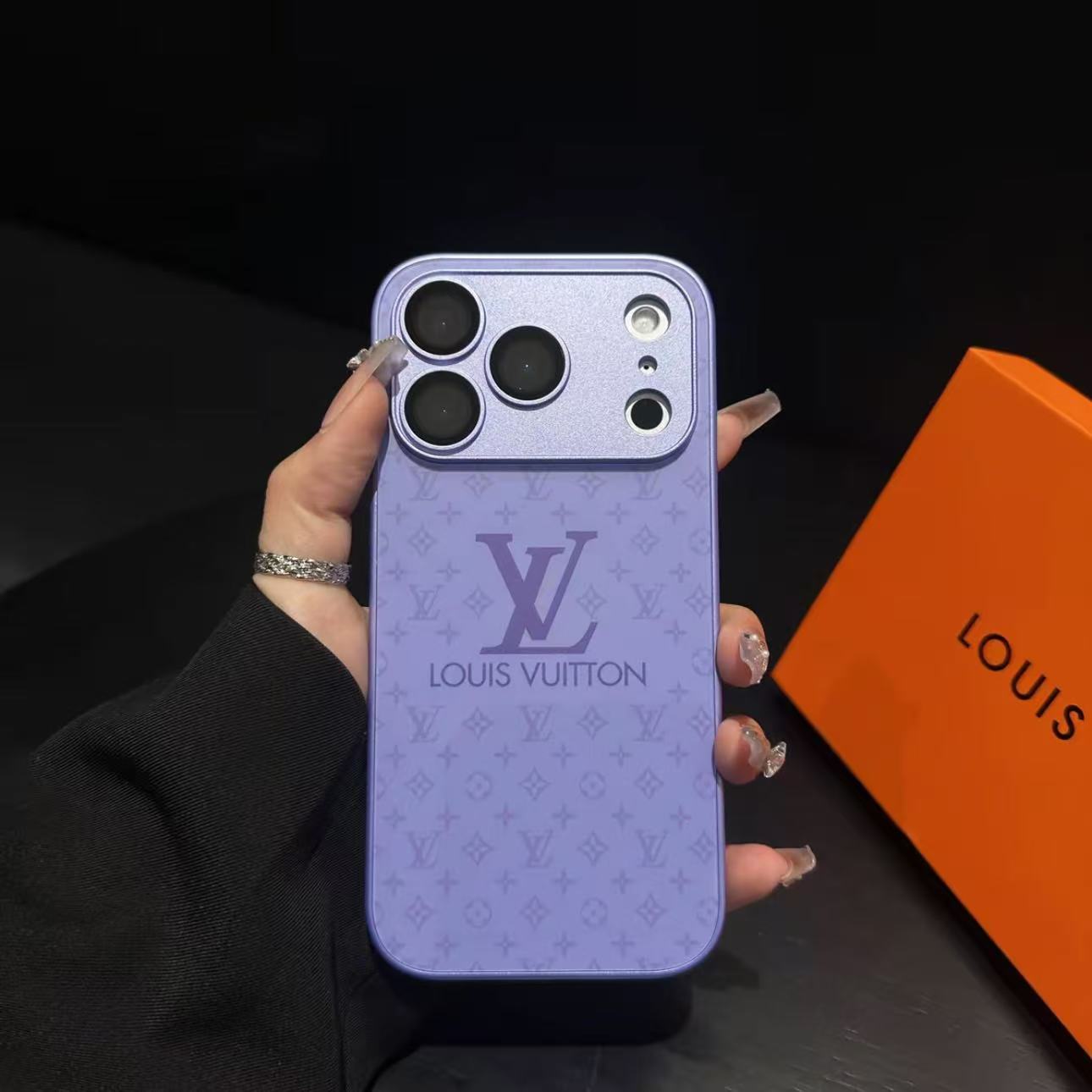 Mono iPhone Cover