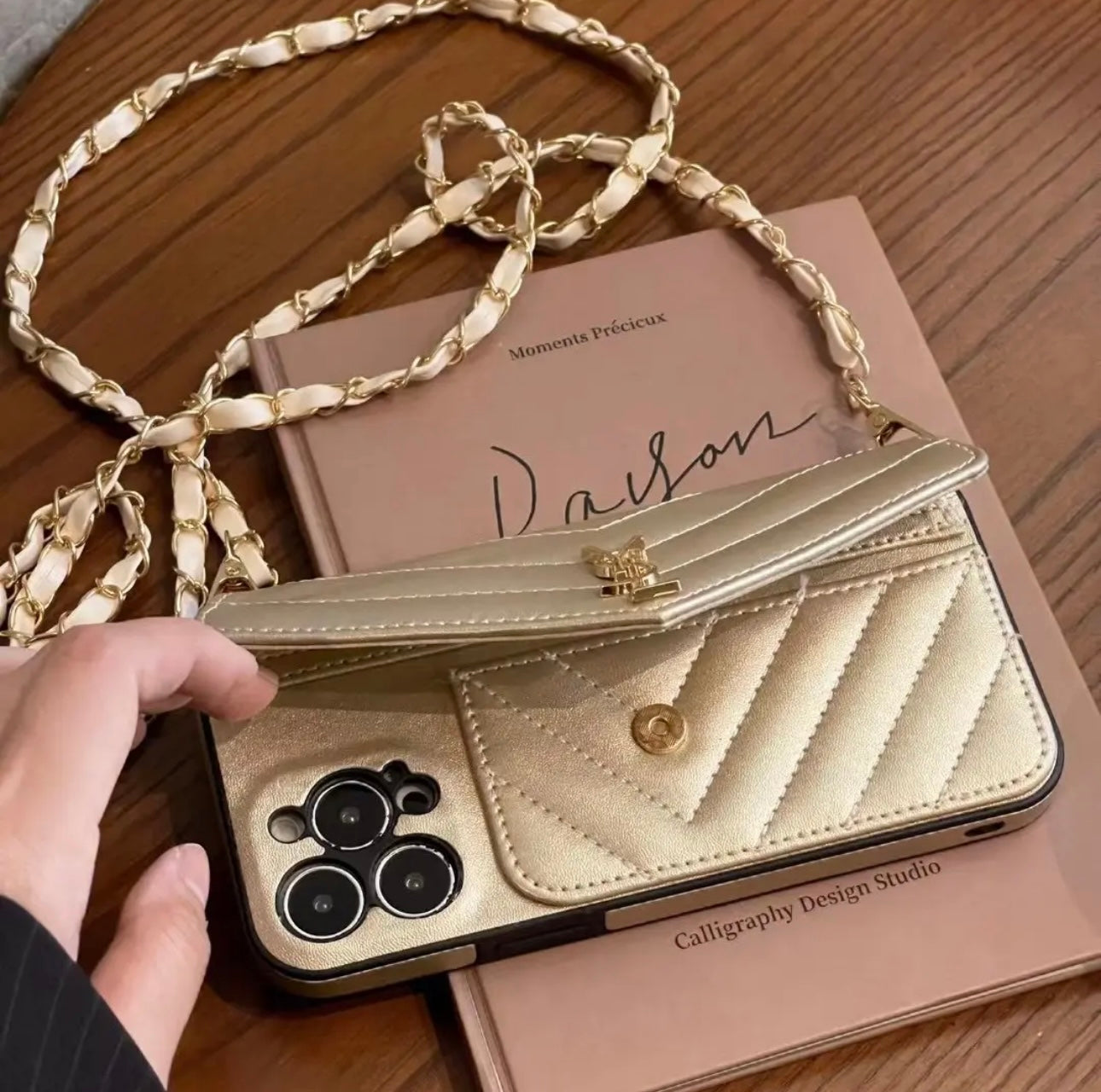 Pu iPhone Cover（With chain）