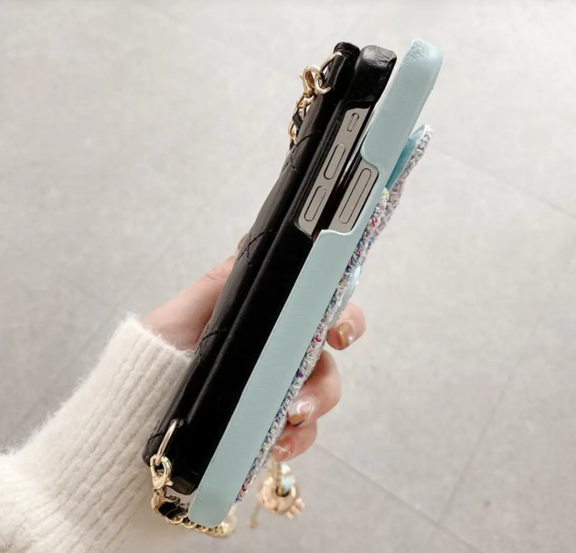 Pu iPhone Cover（With chain）