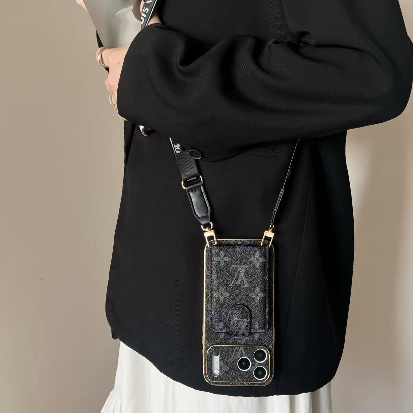 Premium Leather iPhone Case: Integrated Wallet & Detachable Strap